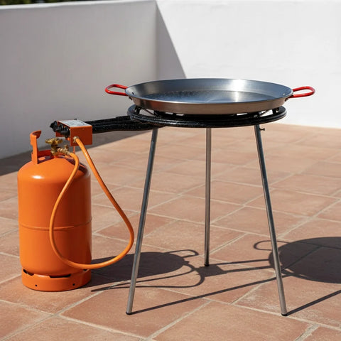 El Paeller Polished Carbon Steel Paella Pan - pan on an outdoor gas burner